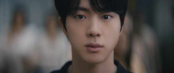 사진 : 방탄소년단 진 ‘Don’t Say You Love Me' 뮤직비디오 티저